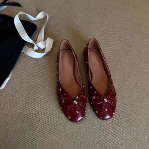 SHEIN Burgundy Bow Flats
